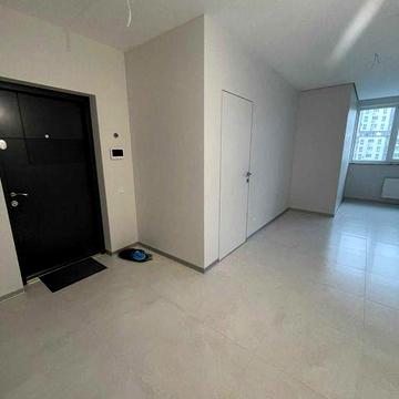 Продається квартира з якісним дорогим ремонтом "з-під пензлика" у ЖК Америка біля парку "Горіховий гай"  з великою коміркою у подарунок ЖК Америка