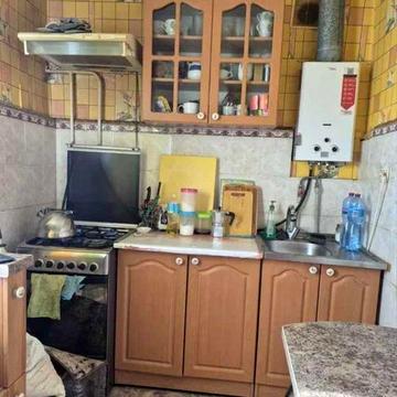 3 кім квартира В ГАРНОМУ СТАНІ та з АВТОНОМКОЮ в районі НЕЗАЛЕЖНОСТІ (ТИТОВА) (719654)