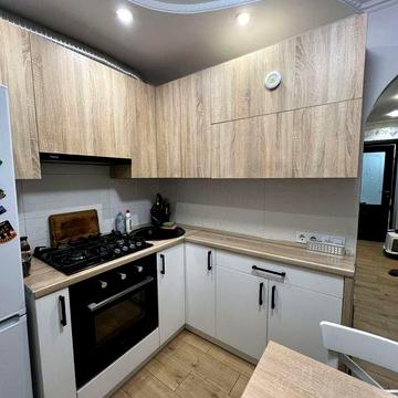 Продаж 3 кімнатної квартири Білоцерківська