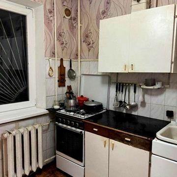 Сдаю 2 комнатную квартиру на ЮТЗ. Можно военным или командировочным.