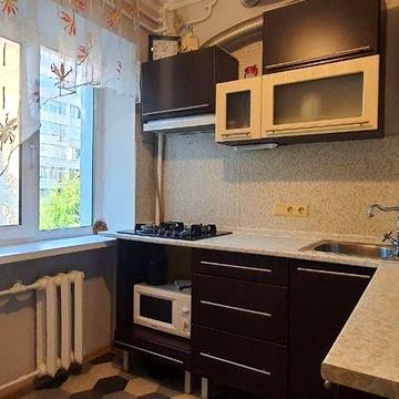 однокімнатна, євроремонт, вулиця Смілянська 1