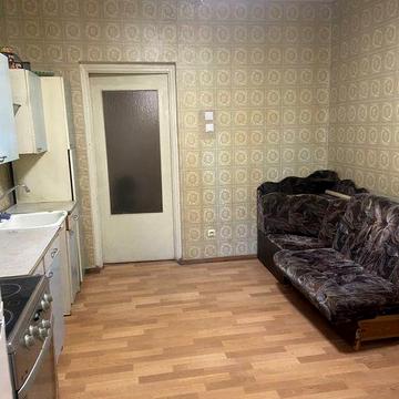 Оренда просторої 1-кімнатної квартири на Позняках!