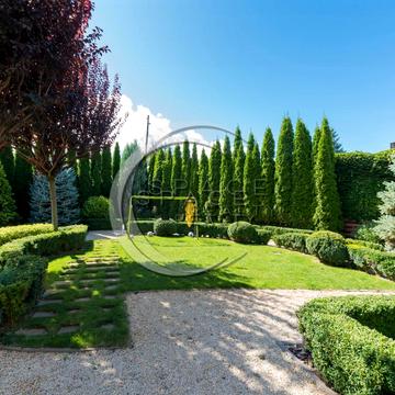 Яслинська вул.