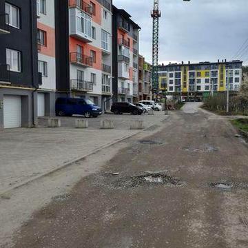 Продаж 1 кім квартири  з можливість 2 рівня