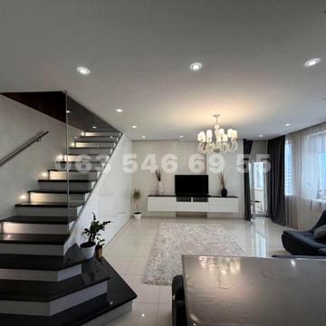 Оренда просторої 4 -х кімнатної дворівневої квартири,