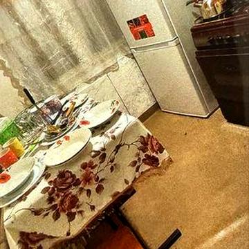 Сдам, СВОЮ, 1 комн. кв-ру на Кр. Камне, р-н метро