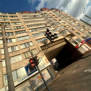 Продаж 1к центр. Державні програми розглядаємо