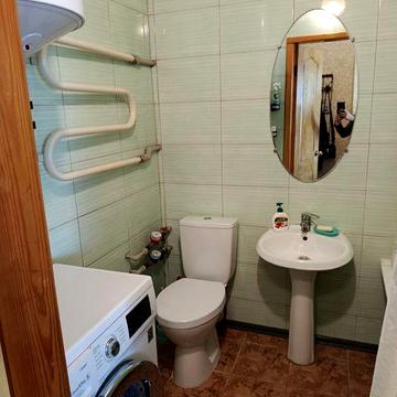 Продам 2 комнатную квартиру с ремонтом!