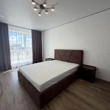 Оренда 1 км квартири з великою гардеробною Бам