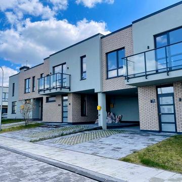 Продаж котеджу з ремонтом на 80%. Своя ділянка. Солонка  Львів 5 км!