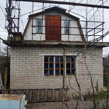 Продам дачу  поблизу  річки, поруч із  містом у затишному місці