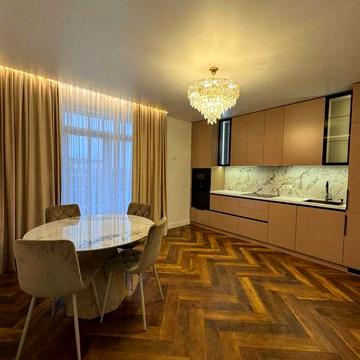 Продаж 1 кімнатної квартири  ЖК Прага, район центра ЖК Прага