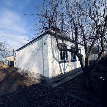 Продам будинок в смт.Чутове