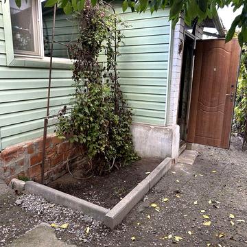 Продам будинок в тихому центрі