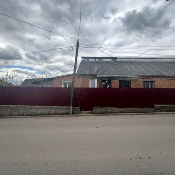 Продам 1/2 будинку в самому центрі м.Тульчин