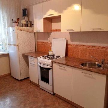 Срочно! 3 комнатная квартира 74 м2 Сахарова - Высоцкого!