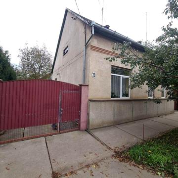 Продається будинок в центрі м.Берегове.