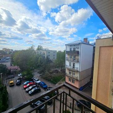 Продаж дворівневої квартири в новобуді. ЖК Карпатбуд