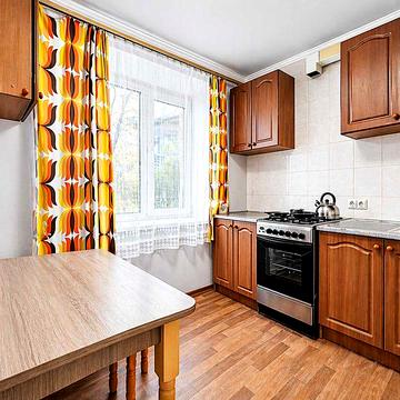 2-кімнатна "Київка"  вул.ГЕРОЇВ МАЙДАНУ | ТЦ Майдан, Roshen | Окремі кімнати