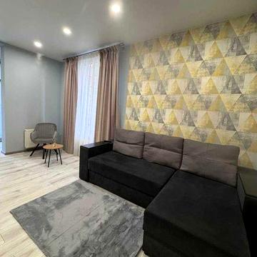 Оренда 2-кімнатної квартири в чудовому комплексі ЖК «Семицвіт» у ближньому центрі