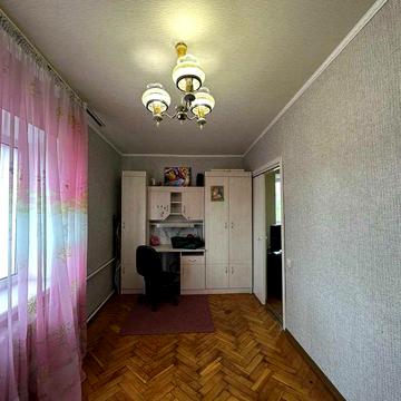 Продаж 2 к. квартири вул. Олени Теліги 29а в цегляному будинку, Дорогожичі.