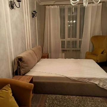 Євгена Сверстюка вул. (Марини Раскової), 6