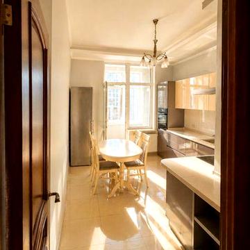 Орендна 2-кімнатноі квартири в Новопечерських Липках