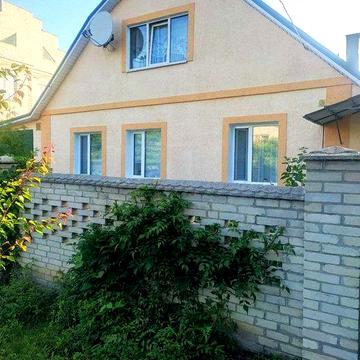 Продаєтся житловий будинок в передмісті м. Суми