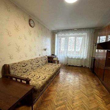 Алма Атинська 64а, 1к м Чернігівська, Лісова 15хв,низький поверх, бойлер,відеоогляд є