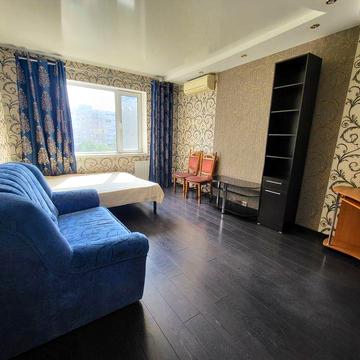 Оренда 3-к. квартири,м.Харківська,  Харківський, Харківсье шосе/Вербицького