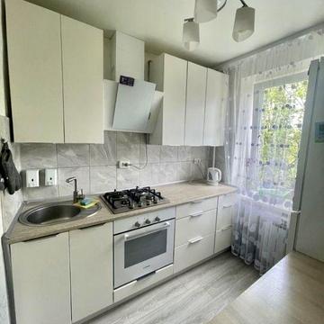 Здам 1-но км квартиру .вул.Г.Безручка