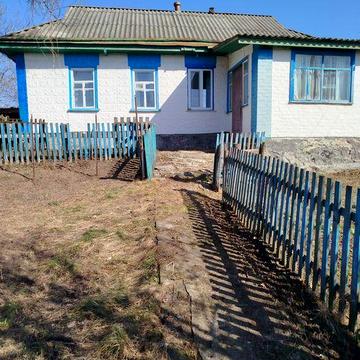 Продаємо будинок з власною ділянкою