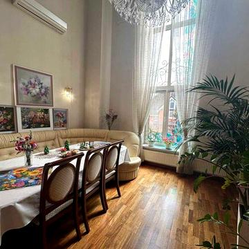 Оренда Будинку на вул. Павла Грабовсього, метро Деміївська 20 хвилин, центр міста Києва 5 хвилин. без %