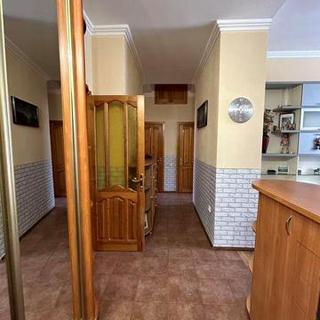 Сдам долгосрочно 3-х комн квартиру в историческом центре Одессы! Базарная/Маразлиевская