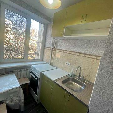 Продам 1 к Вадима Гетьмана 26Б   Шулявка КПІ