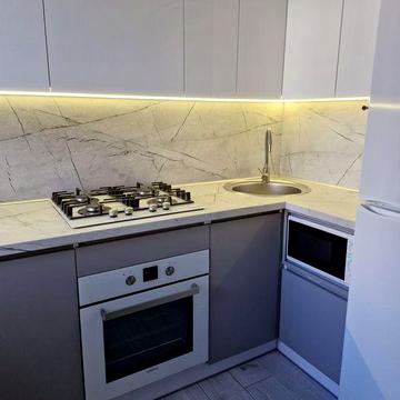 Продам 2 ком.кв.МИХАЙЛОВА 21.999у.е.свежий евроремонт Сертификат