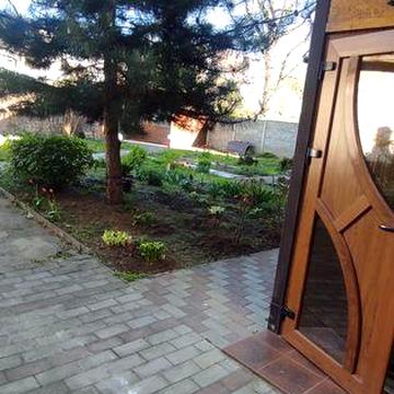 Терміново здається 1 км квартира ЦЕНТР,в. Кордуби !