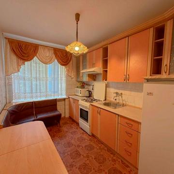 Оренда 3 кімнатної квартири в центрі міста