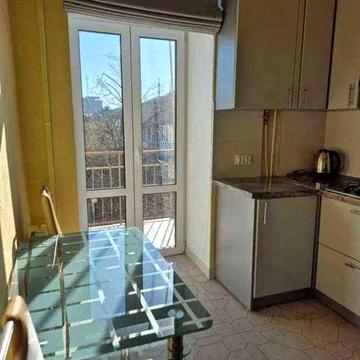 Двокімнатна квартира в центрі Києва