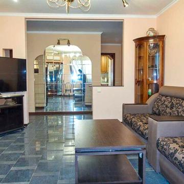 3к. 90м. ул. Антоновича 103а (Горького). Просторная! Свет не отключают! Дв. Украина Олимпийская