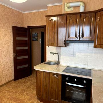 Здається 2 кімнатна квартира в центрі міста