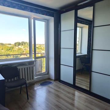 Квартира двокімнатна. Довгостроково