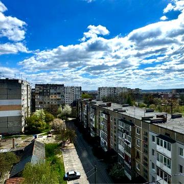 ПРОДАЖ 3-х кімнатної квартири в чудовому районі