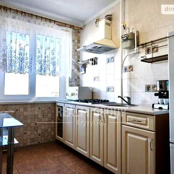 Продаж 3к Квартира Українська вулиця