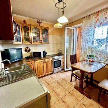 Героїв Дніпра 38Г, оренда затишної 2-к квартири, метро Героїв Дніпра 10 хв!