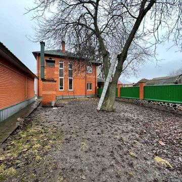 Продам будинок Центр міста  225м+ офіс + літній будинок.