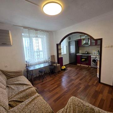 Сдам 2 квартиру на Ивана Франко район 6 станции Фонтана и Судостроительная,  эт9, можно с питомцем