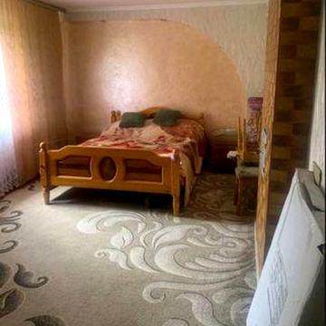 Продається будинок в селі Оринін .