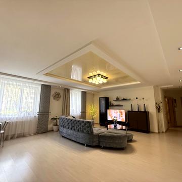 Юності просп., 57