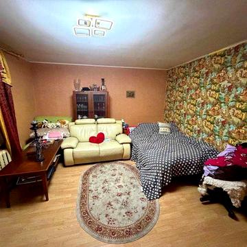 1к квартира з ремонтом в самому центрі , біля атб та зупинки , школа поруч
